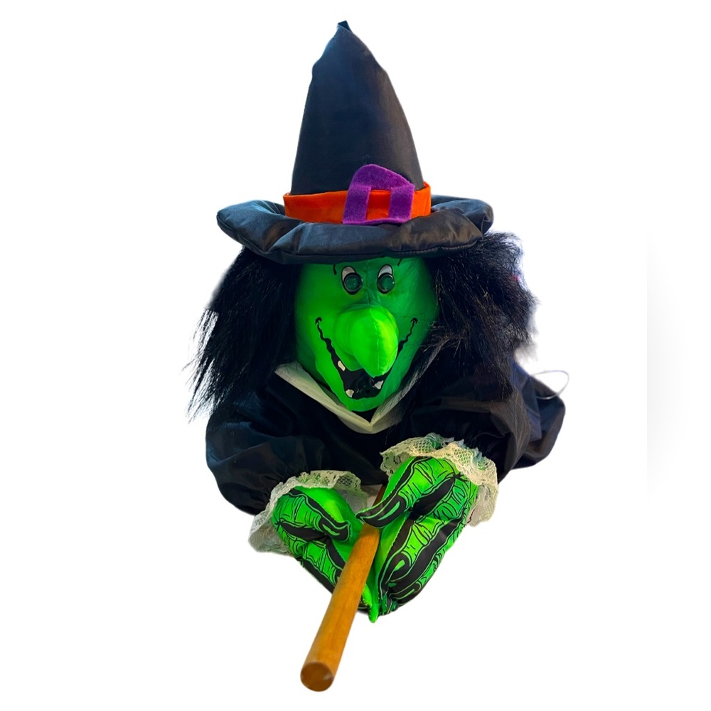 Vintage 1993 Hanging Talking Witch Broom Decor Halloween Motion Spooky 21 In